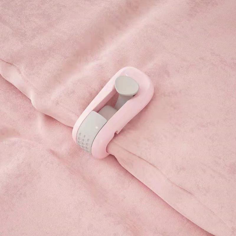 Skanto | Quilt Holder Duvet Clip