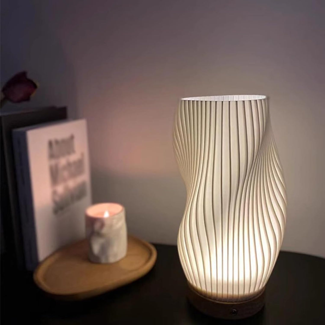 Norvo | USB-Drevet & Elegant Bølgedesign Bordlampe | WaveGlow
