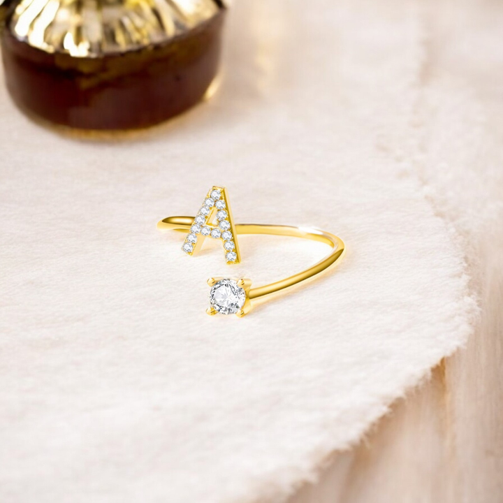 Skanto | Justerbar Delikat Diamant Bokstav Initial Ring