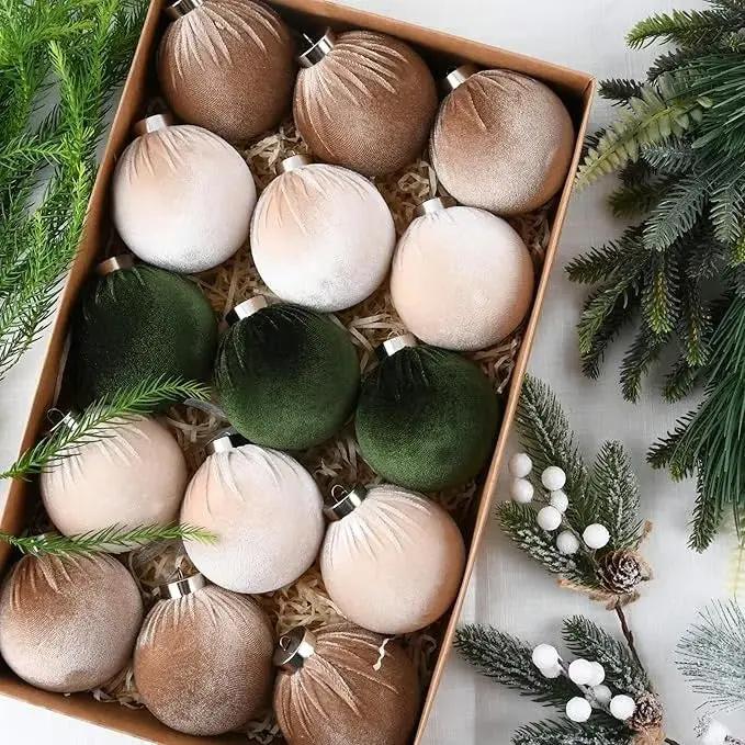 Norvo | VelvoraBalls – Klassiske fløyelsdekorasjoner, designet for å vare fra høytid til høytid