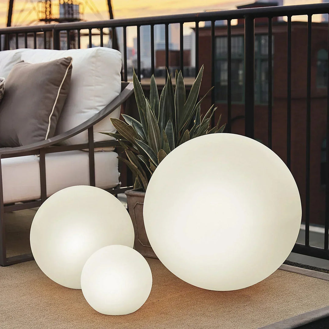 Flerfarget LED kule hage lampe med fjernkontroll | Skanto