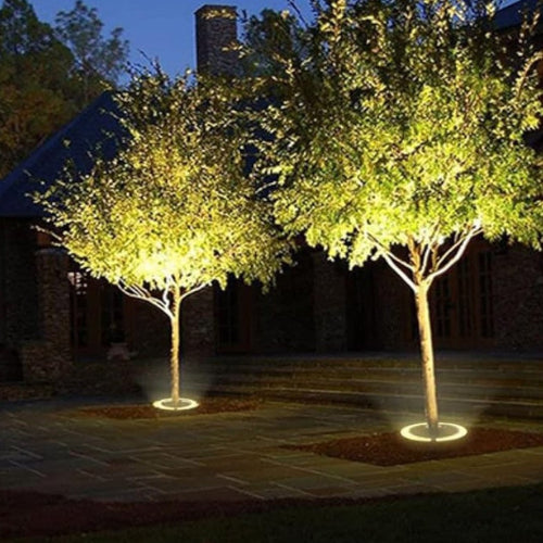 Elegante utendørs spotlights for sjarmerende kvelder | Skanto