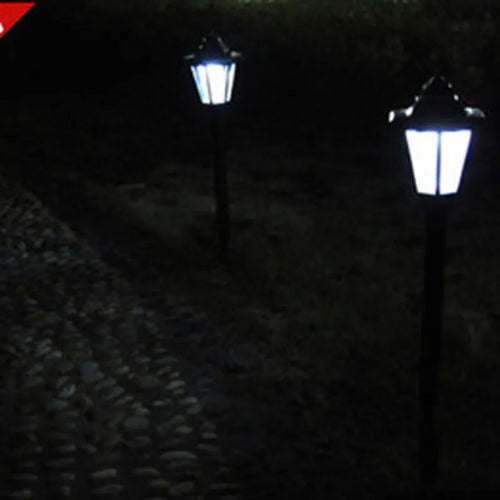 Skanto | Solar Hage Lantern med LED – Utendørsbelysning for Terrasse & Hage i Klassisk Lampedesign
