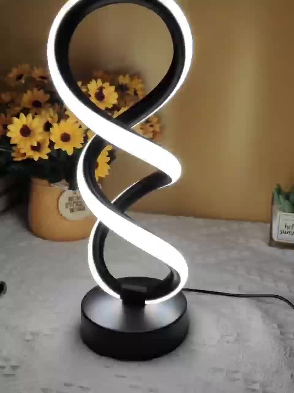 SpiraLux - Elegant Spiral Bordlampe med Fargevalg Skanto