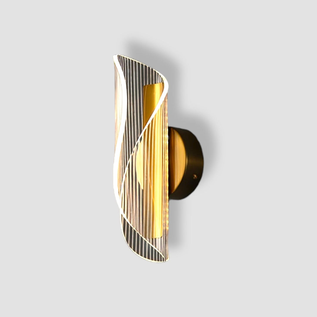 Skanto | CrystalAura – Funklende Krystall Vegglampe for Glamourøs Touch