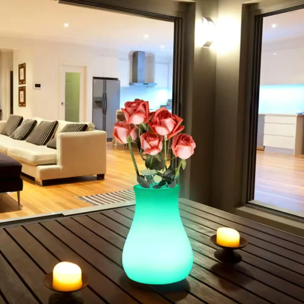Skanto | FloraGlow Vase
