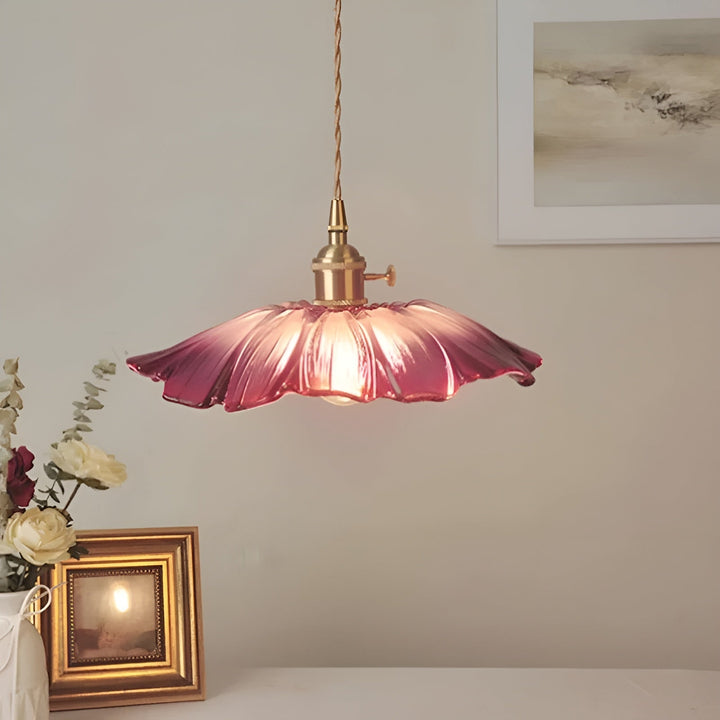 Taklampe med Skantoomstermotiv – Varmt lys og stiligt design | For hjemmet | Skanto