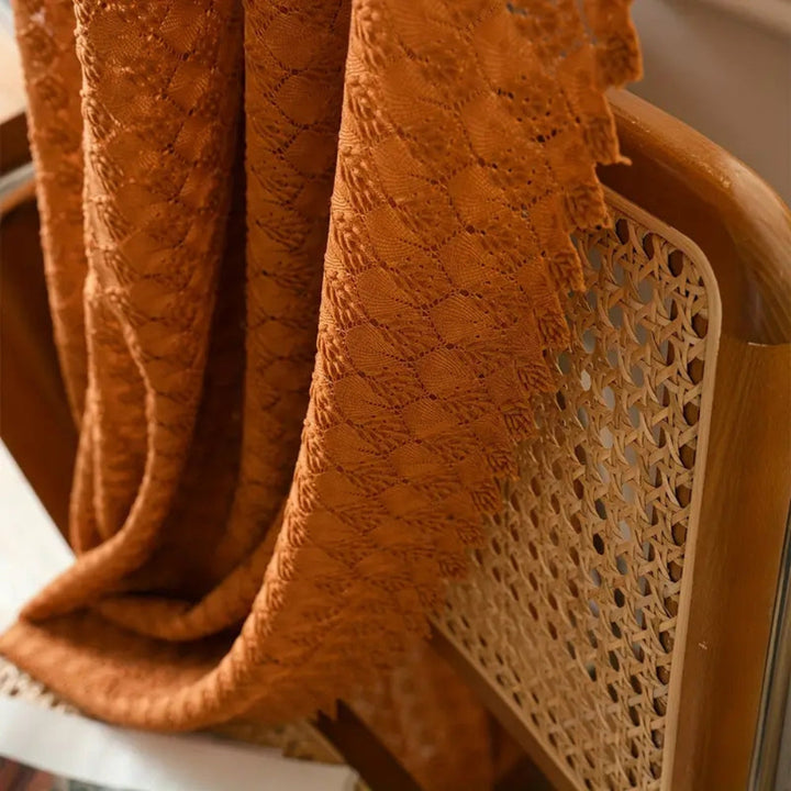Skanto | Amber Glow Boho Crocheted Gardinpanel