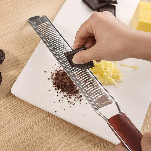 Skanto | Elegant Multi-Use Langhåndtak Grater