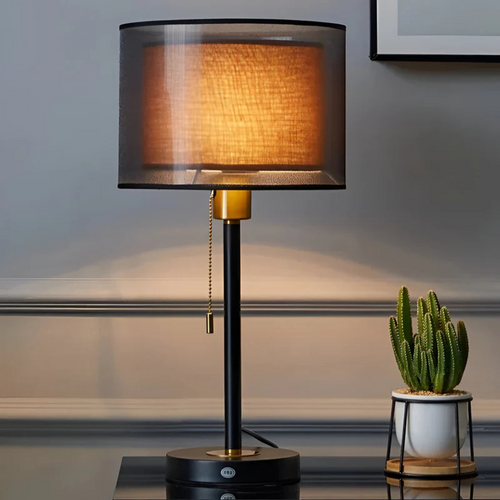Skanto | Bordlampe med dobbel tekstilskjerm
