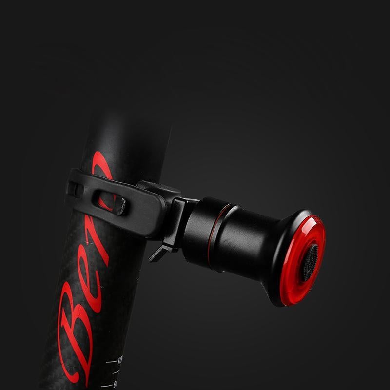 Skanto | VeloSafe Slim – USB-oppladbart intelligent sykkel baklys med bremsesensor