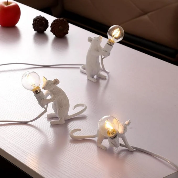 Skanto | Moderne Mus LED Bordlampe
