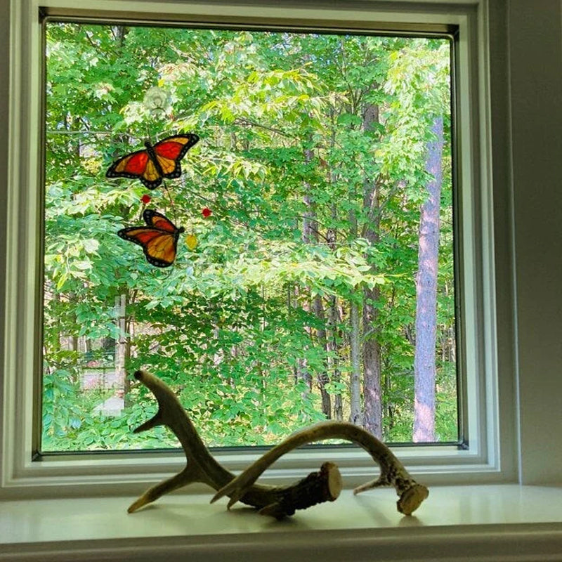 Flekkete Monarch Butterfly Glass Window Decor | Skanto