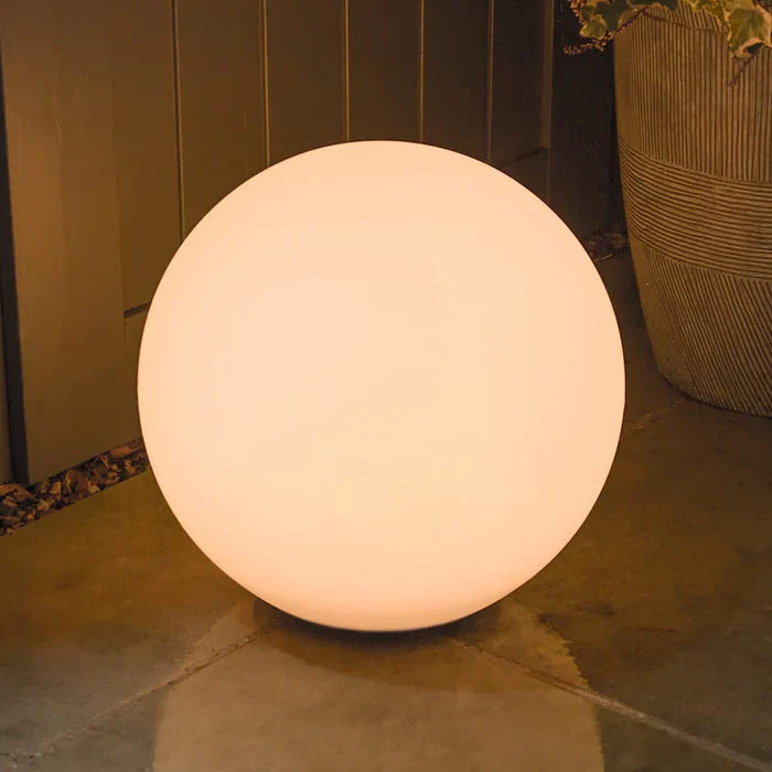 Skanto | AuraColor hageball LED belysning – 16 farger – Trådløs, værbestandig og stemningsfull for hage, terrasse og fest