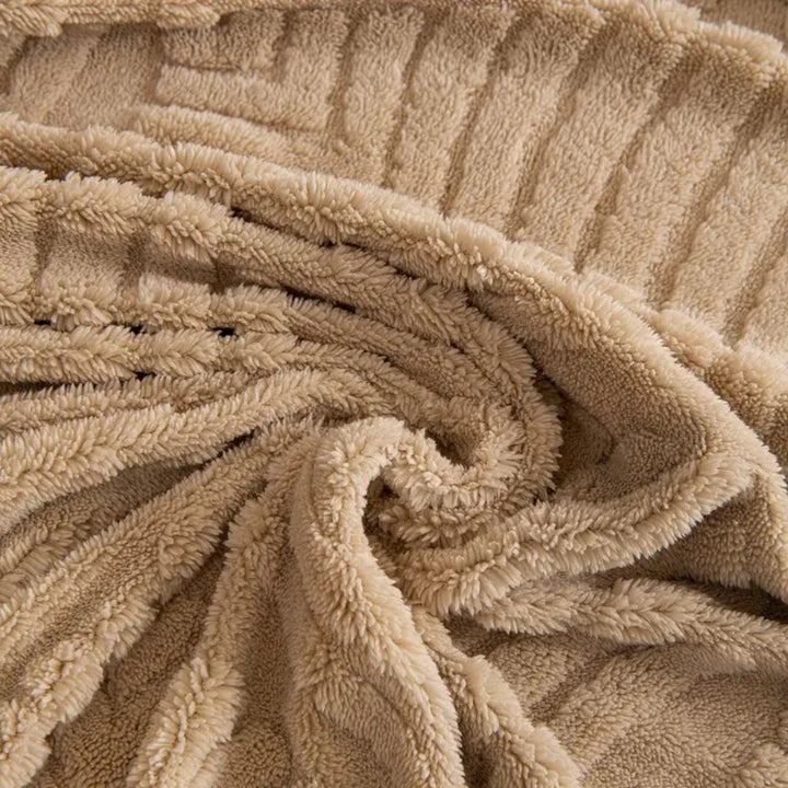 Skanto | Herringbone Leaf Design Fleece Sofa Cover