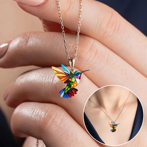 Skanto | Colibri Charm – Fargerik Halskjede med Symbolsk Betydning