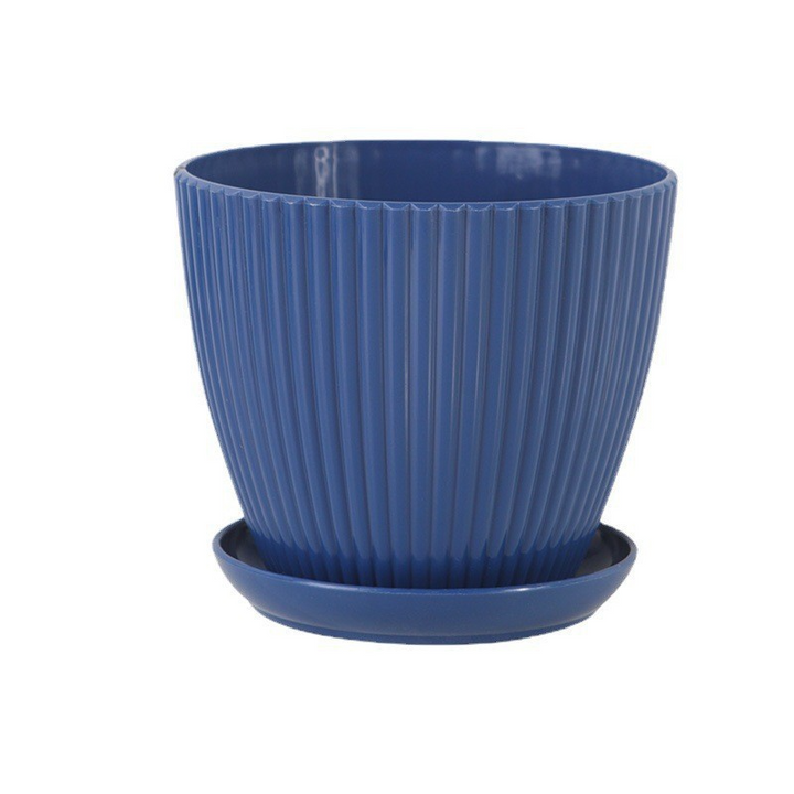 Skanto | Blomsterpotte med sporstruktur og skål – Robust plastpotte for planter