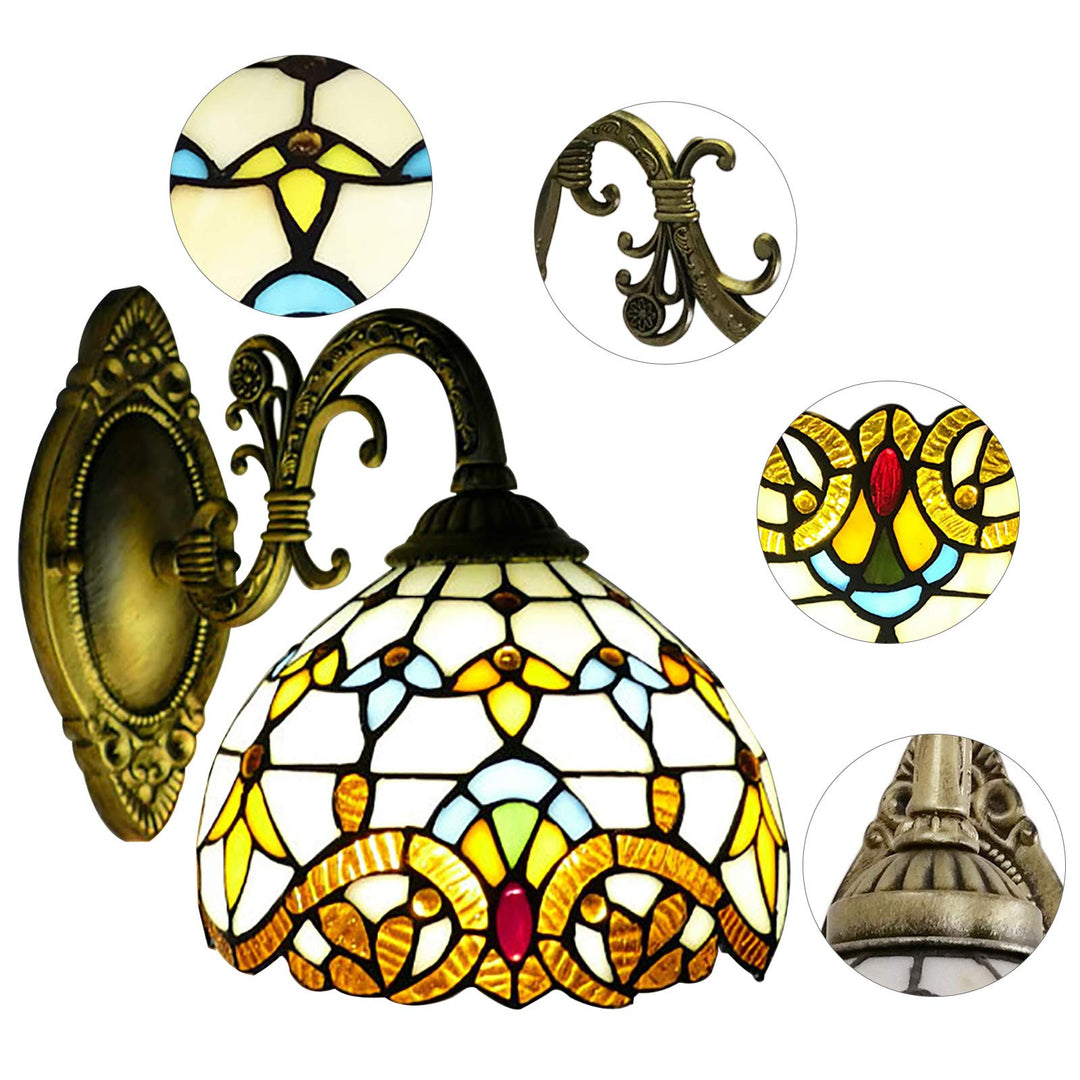 Retro lampeskjerm laget av farget glass | Skanto