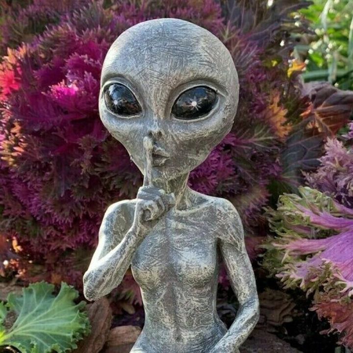 Statue Garden Alien | Skanto