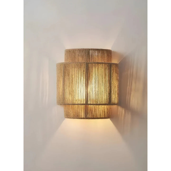 Skanto | Moderne Flettet Rattan Vegglampe