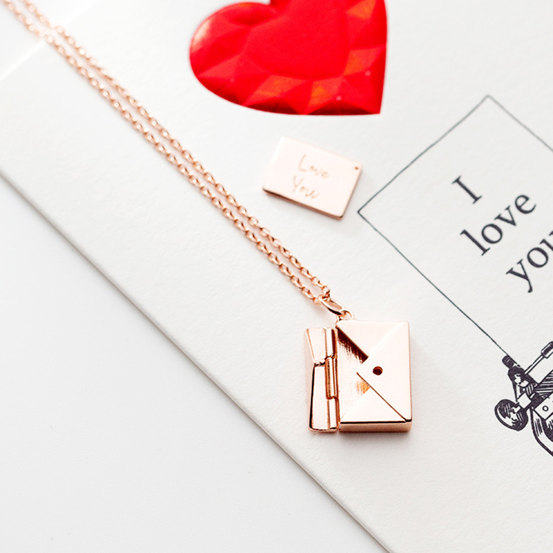 Skanto | Wrap Necklace laget av Titanstål