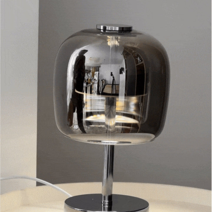 Bærbar - Elegant bordlampe laget av speilglass Skanto