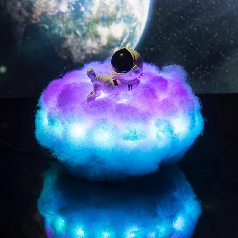 Skanto | Astronaut Sky Light