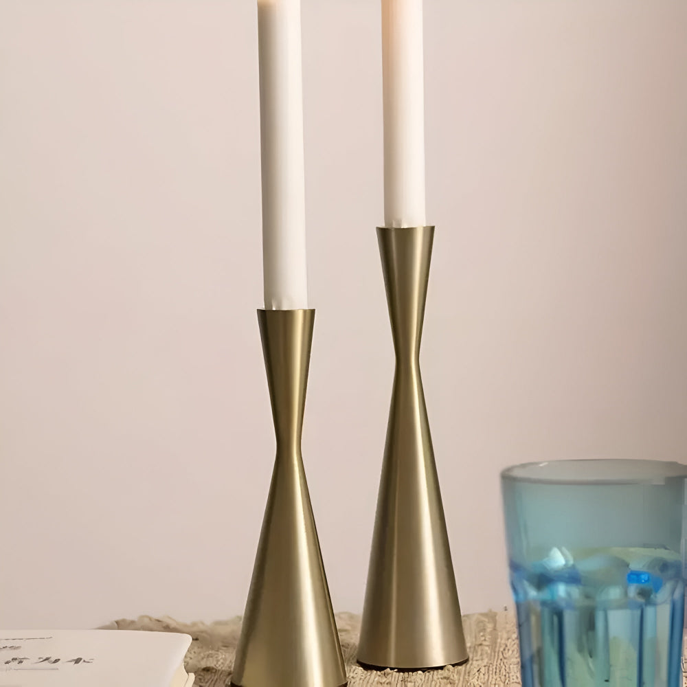 Skanto | Elegant nordisk messing midje lysestake | 3 stk sett