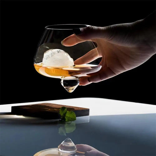 Belly Whiskey og Ølglass - Roterende Tumbler for Cocktails, Vin og andre Drinker Skanto
