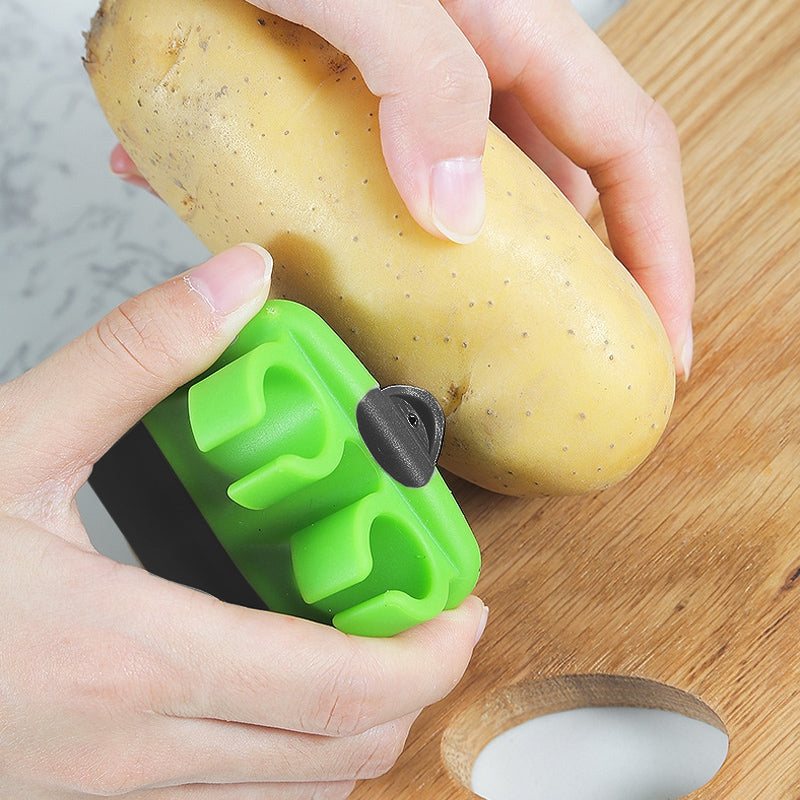 Skanto | Two-Finger Protection Peeler