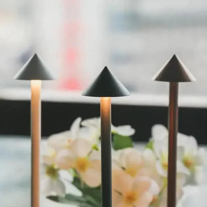 Skanto | BeamLuxe - Elegant Trådløs Bordlampe