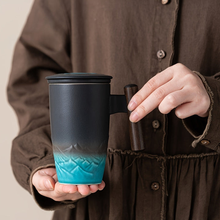 Skanto | TeaCraft Keramisk Kopp | Håndlaget | Med Te Filter og Trehåndtak | Retro Design