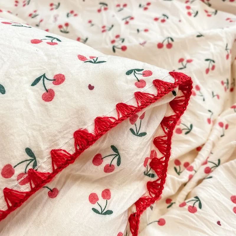 Skanto | Blossom & Berry Drøm Sengetøy Sett 4pcs Blomster Dynebeskytter