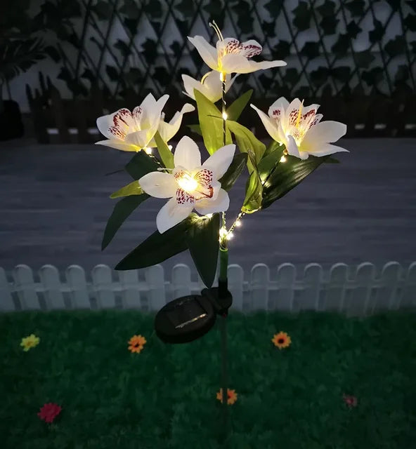 Skanto | Moderne utendørs sollys med 7 blomster