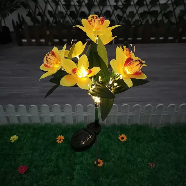 Skanto | Moderne utendørs sollys med 7 blomster