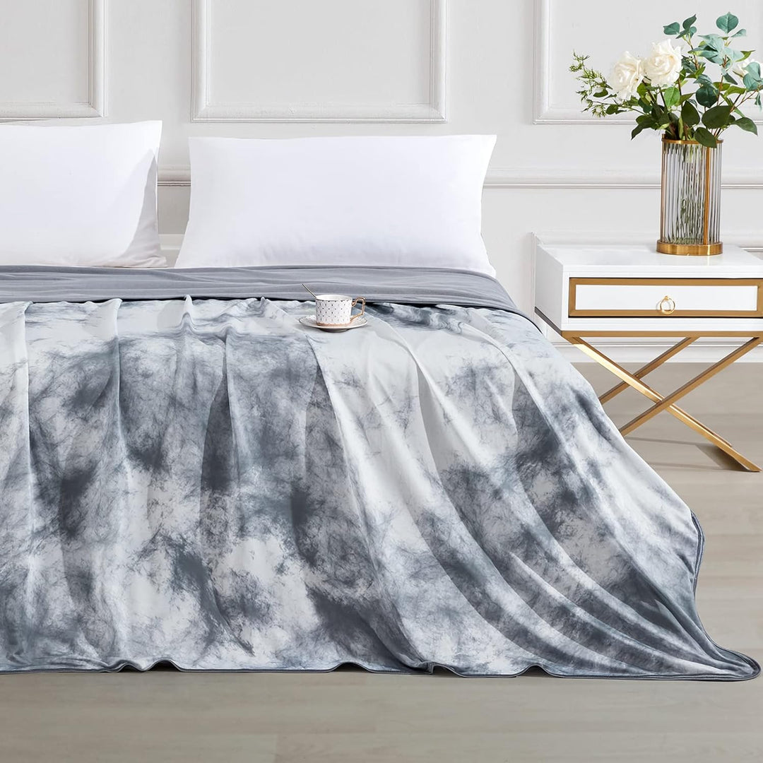 Tie-Dye Kjøleteppe – Q-Max > 0.5, Dobbeltsidig & Stilig Farge Grå | Skanto