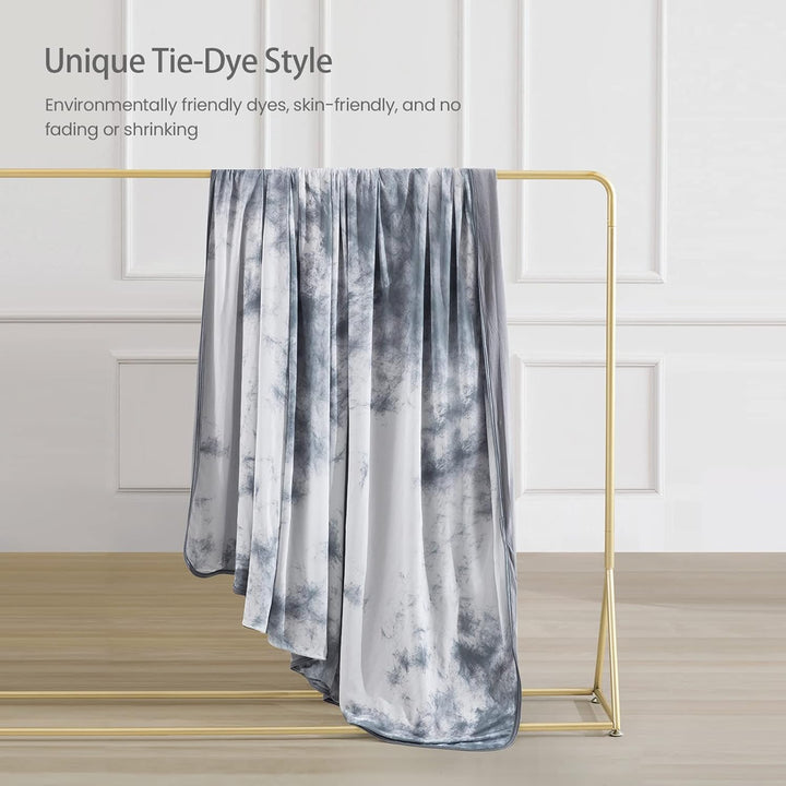 Tie-Dye Kjøleteppe – Q-Max > 0.5, Dobbeltsidig & Stilig Farge Grå | Skanto