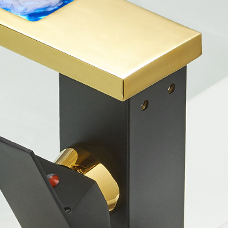 Skanto | Moderne vannfall tut baderom vask med LED messing baderom vask