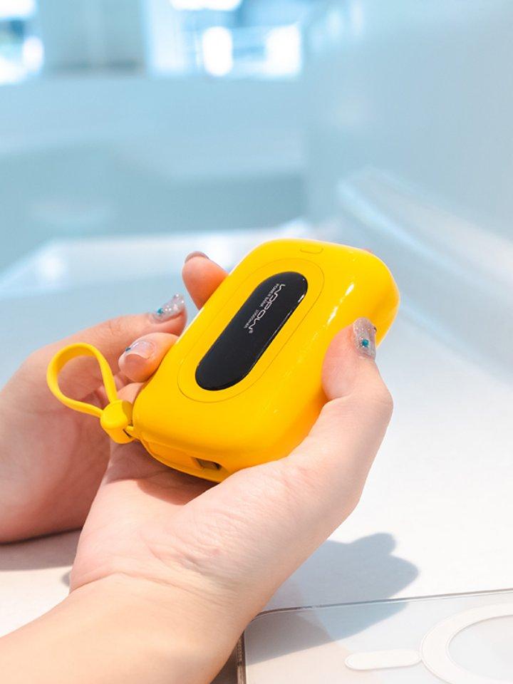 Skanto | 10000mAh Innebygd Dobbelt Kabel Power Bank