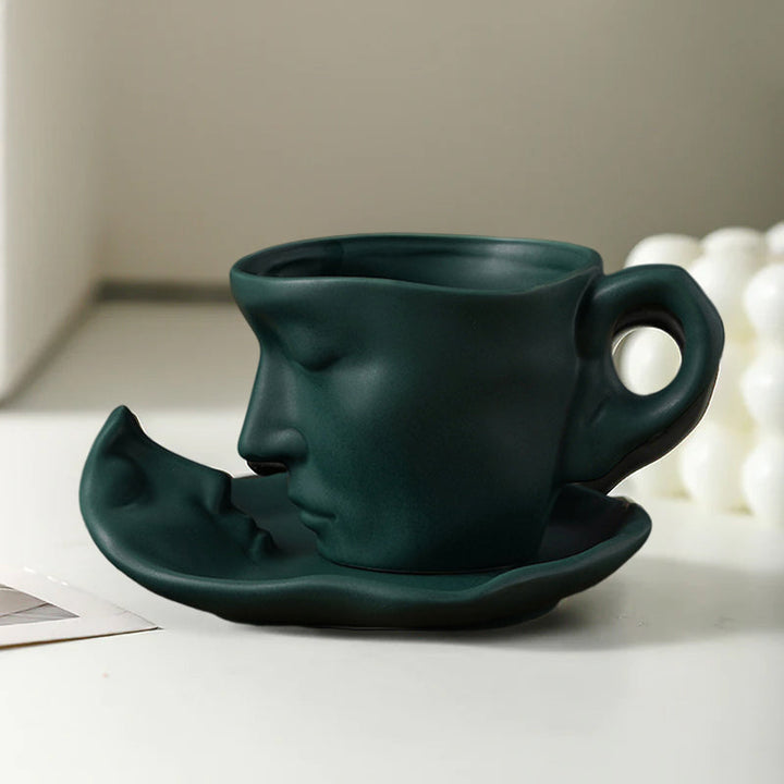 Skanto | Metal Touching Face Creative Ceramic Kiss Kaffekopp, Kunstnerisk Vibe Krus & Tallerken Sett