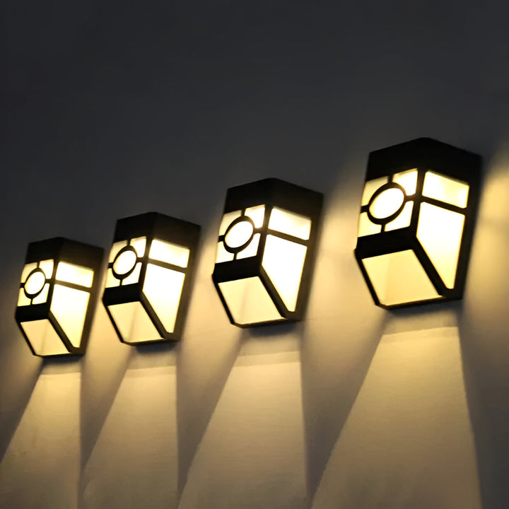 Solcelledrevet LED-vegglampe – Energisparende og værbestandig | 2-pakning for utendørs bruk