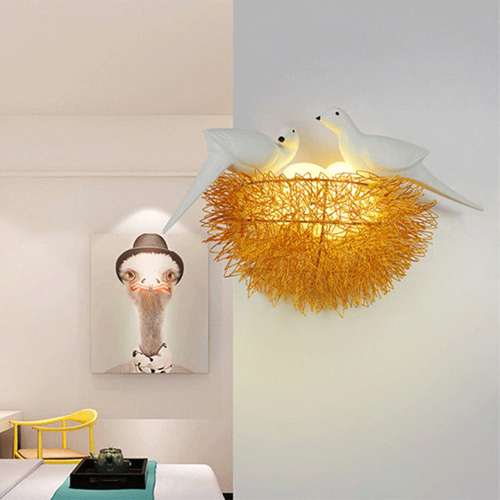 Gullfinish Fuglerede Innfelt Vegglampe Art Deco 3 Lys Metall LED Vegglampe med Hvit Fugledekor
