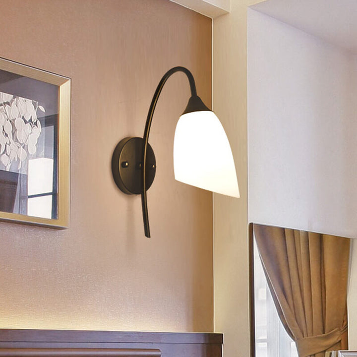 GloeiGlow – Moderne Klokkeformet Vegglampe med Justerbar Arm Skanto