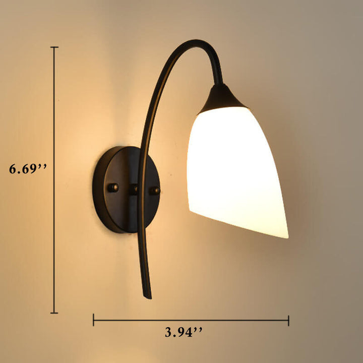 GloeiGlow – Moderne Klokkeformet Vegglampe med Justerbar Arm Skanto