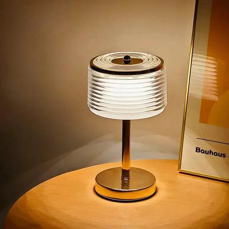 Skanto | LumaRing - Stilig Bordlampe med Rene Linjer