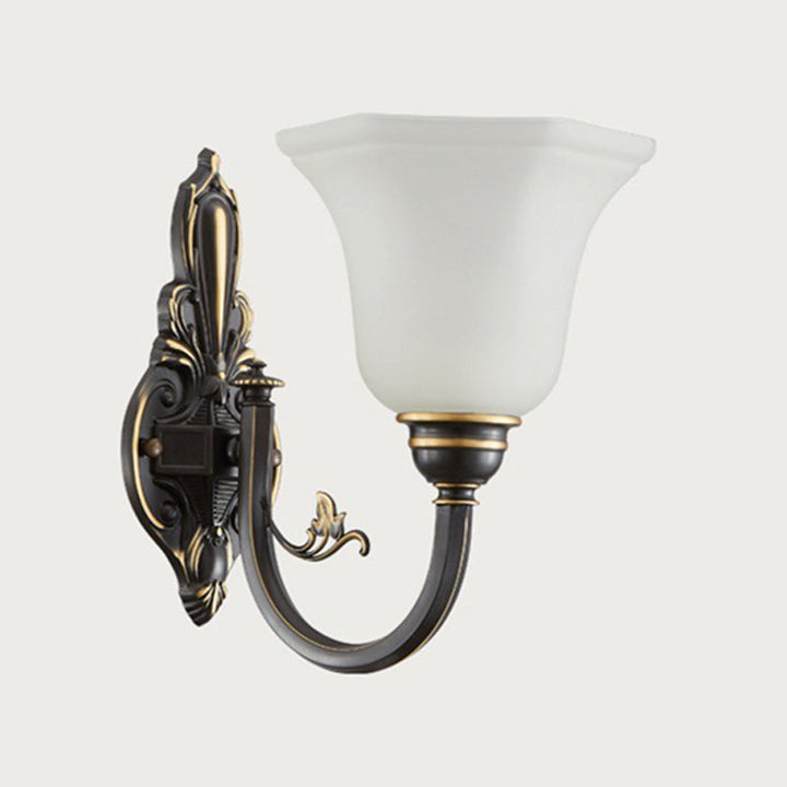 Bøyd arm korridor vegglampe tradisjonell metall 1/2-hode messing/svart og gull vegglys med bredet frostet glasskjerm | Skanto