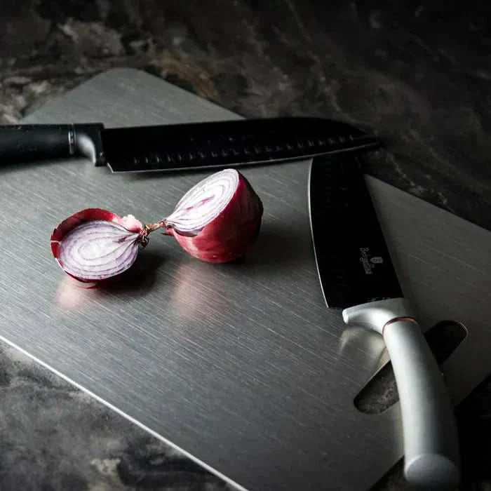 Skanto | SLICERA – Skjærebrett laget av titan stål, kuttbestandig, rustfritt & holdbart