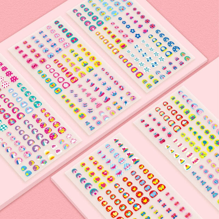 Skanto | Neglesticker Sett for Barn (520 Biter)