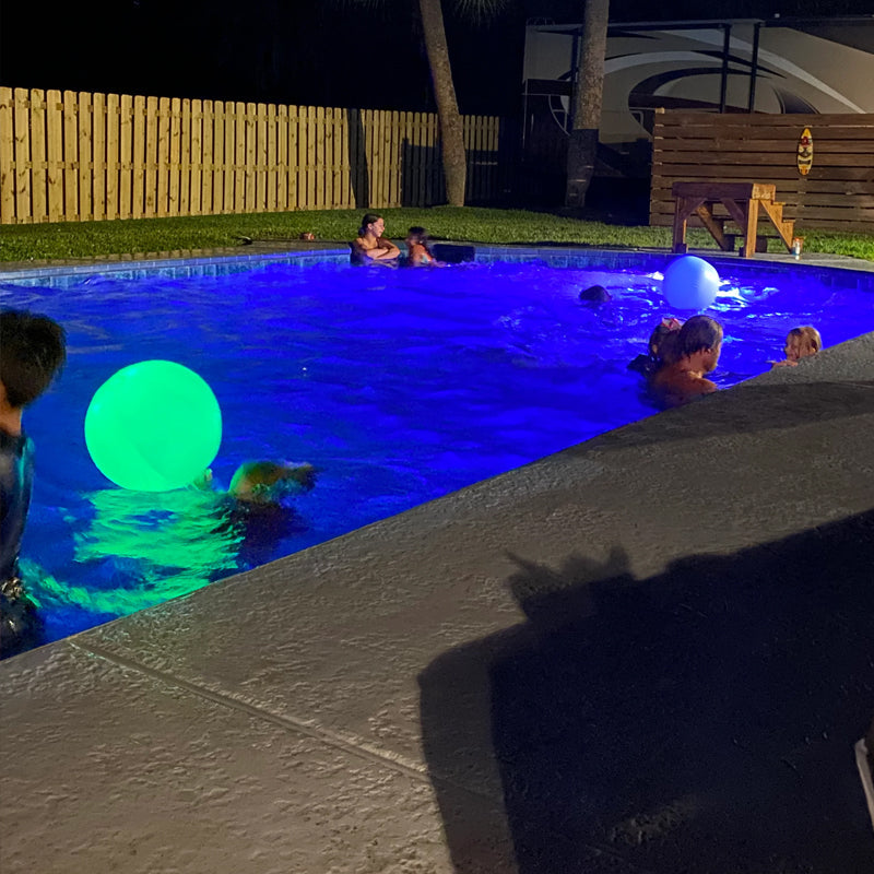Skanto | 16 farger lysende vannball LED-lampe