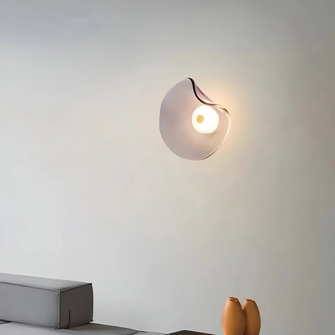 Skanto | Buet Glass Vegglampe